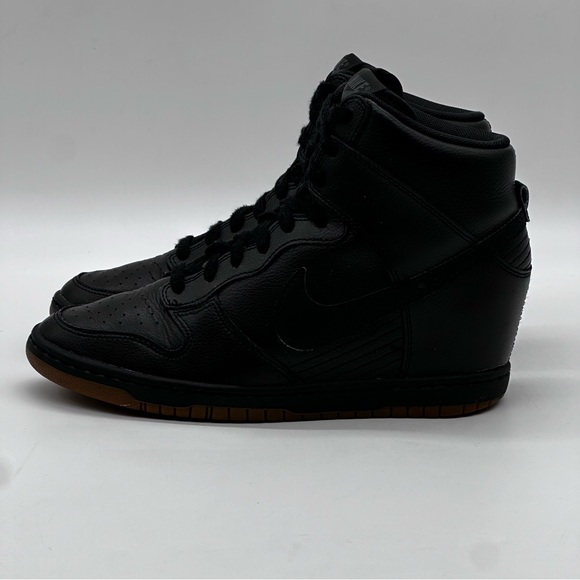 Nike Dunk Sky Hi Sneakers. Size 8.5 - Picture 7 of 10